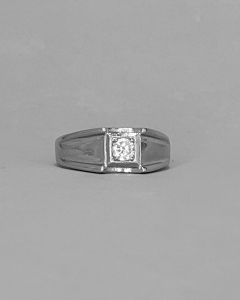 Anel Quadrado 8x8mm 4 pontas com Pedra 5mm Aço