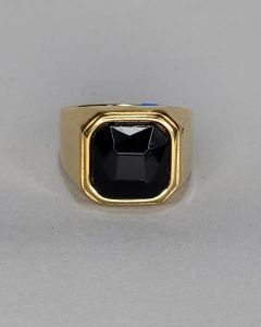 Anel Quadrado Liso Pedra Preta 13x13mm Aço Gold