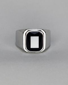 Anel Quadrado Relevo Pedra Preta 11x13mm Aço