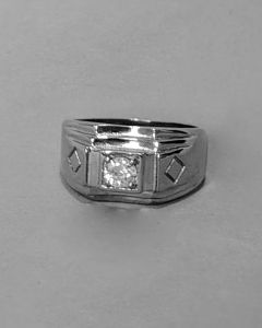 Anel Quadrado 6x6 mm com Pedra 4mm Aço