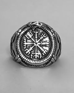 Anel Runa Nórdico na Cobra Aço