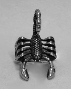 Anel Escorpião Livre Vazado Aço